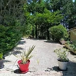 En Pleine Nature - Parc, Piscine, Jacuzzi Hébergement de vacances *