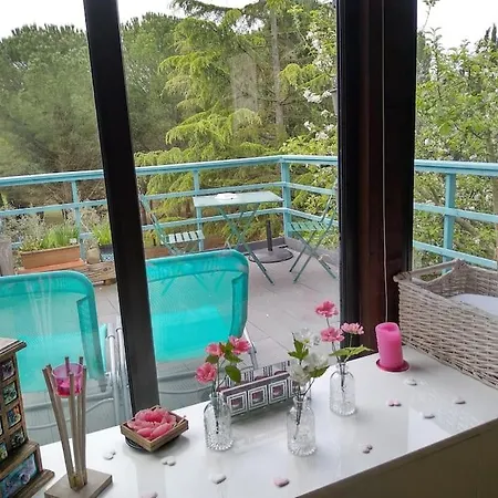 Hébergement de vacances En Pleine Nature - Parc, Piscine, Jacuzzi *